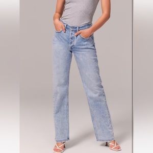 Abercrombie and Fitch Baggy Low Rise 90s Jean Size 30/10s NWT